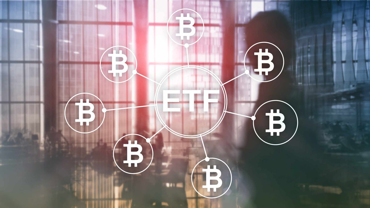 Власти США одобрят ETF биткоина в октябре — Bloomberg