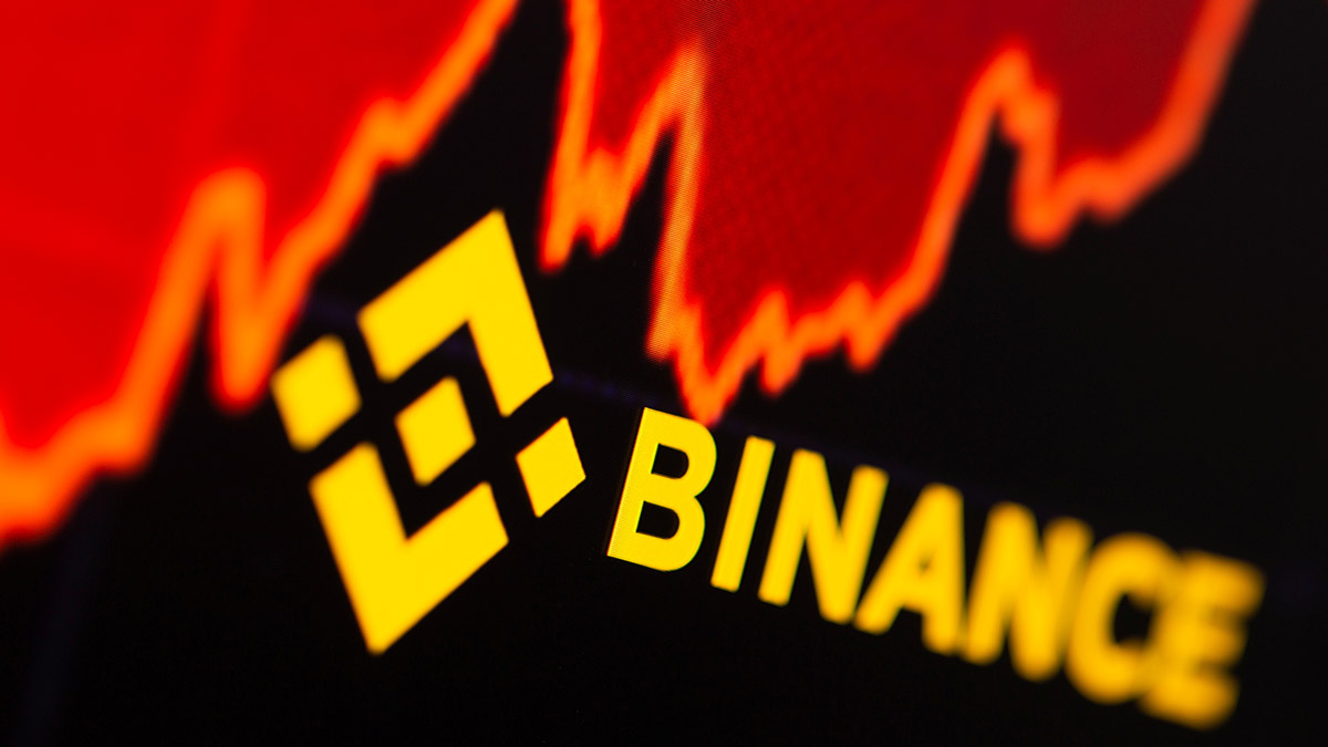 Информационная атака на Binance: Reuters распространило фейк о сотрудничестве биржи с ФСБ